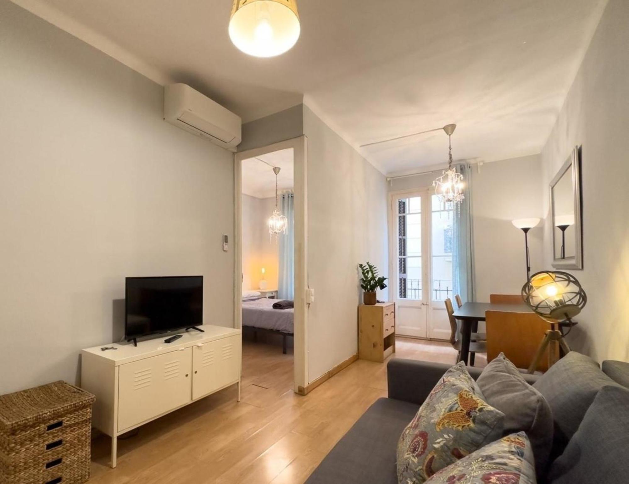 Apartment Fuer 3 Personen Ca 40 Qm In Barcelona-gracia, Costa Brava Costa Del Maresme Barcelona